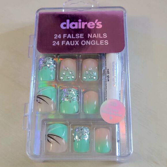 New Claire’s Glue-On Nails, Short Square, 24pc Mint Beach Theme, Unopened - Picture 2 of 3